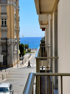 Seafront Apartment near Promenade des Anglais